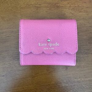 Kate Spade Morris Lane Scallop Edge Wallet